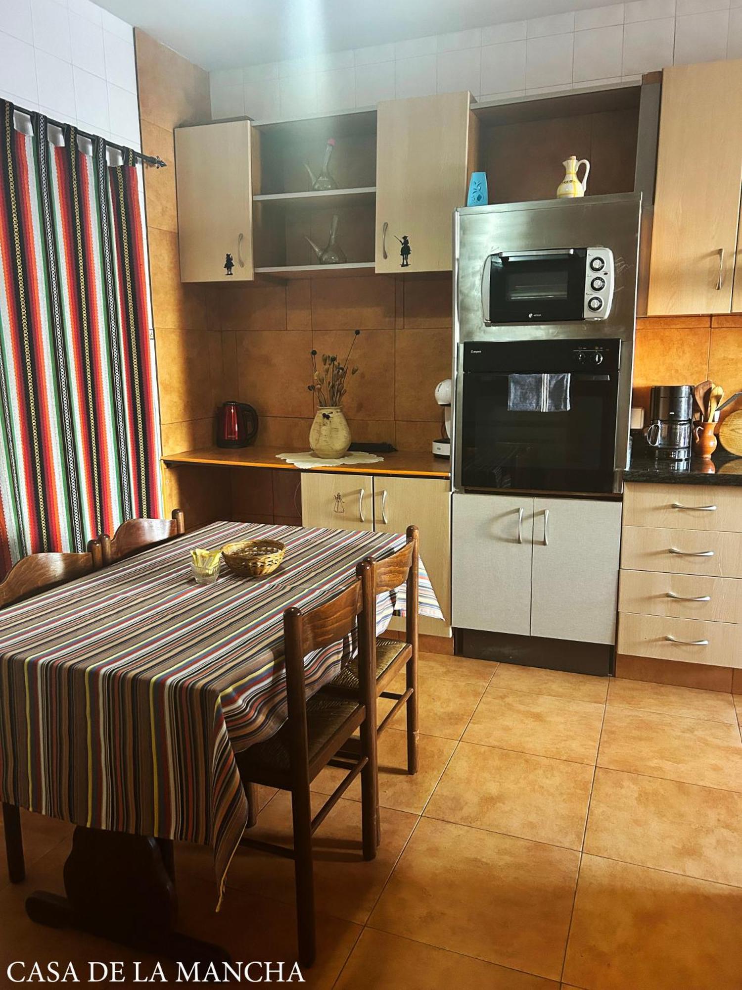 Casa Rural Compartida Casa De La Mancha 莫塔德尔库埃尔沃 外观 照片